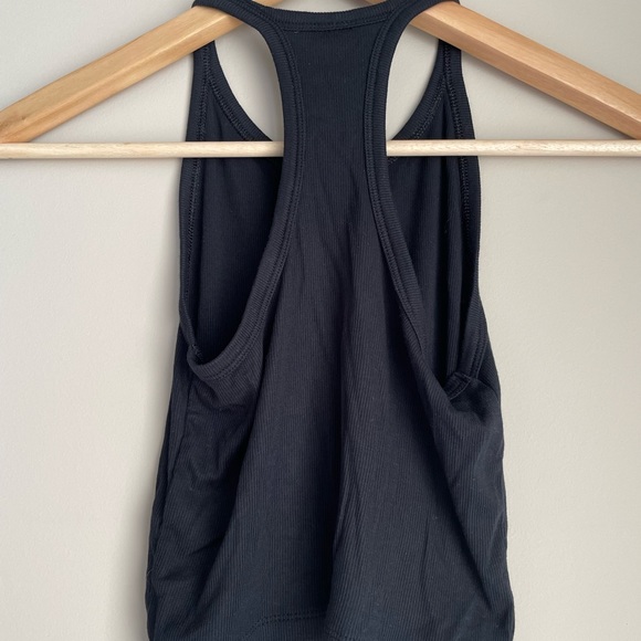 SUNDAY BEST Bundle of 2 Racerback Cropped Tanks - Picture 2 of 4